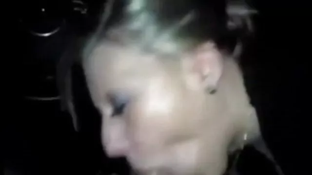 Cock taquiné par Amber, extrait film x amateur explosion majeure