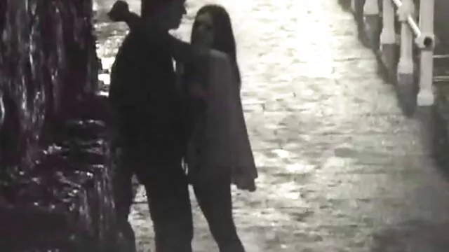 La salope film amateur gratuit x britannique Syren Sexton se lave puis se fait baiser