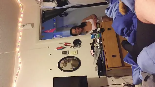 Plan à quatre film porno amateur belge avec les parents de son copain et son ami