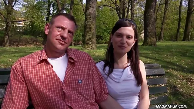 Les couples invitent video x gratuit amateur un homme supplémentaire à en profiter