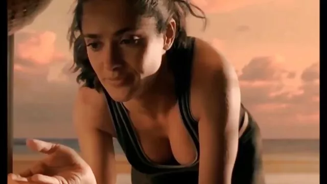 Horny mamie vidéo porno gratuit amateur prend deux bites