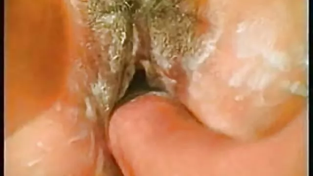 Itty Bitty Natural extrait de video x amateur Titties Future Works